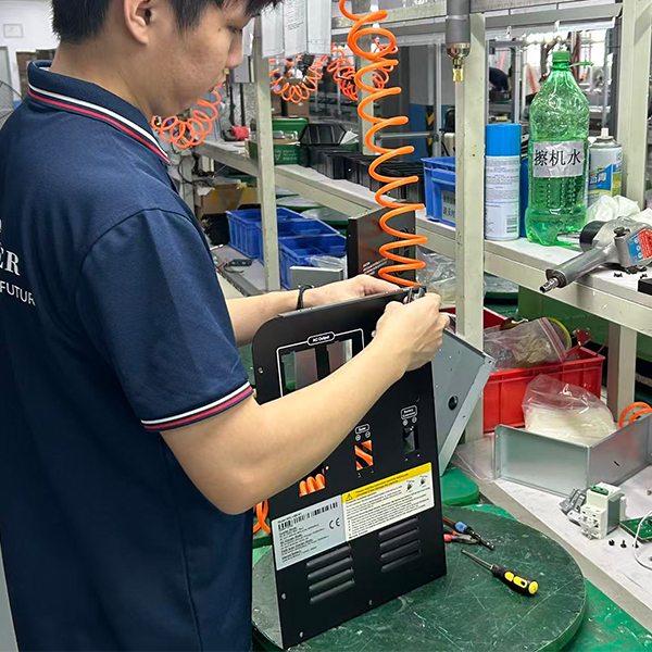 SNADI Solar Inverter After-Sales Support Team